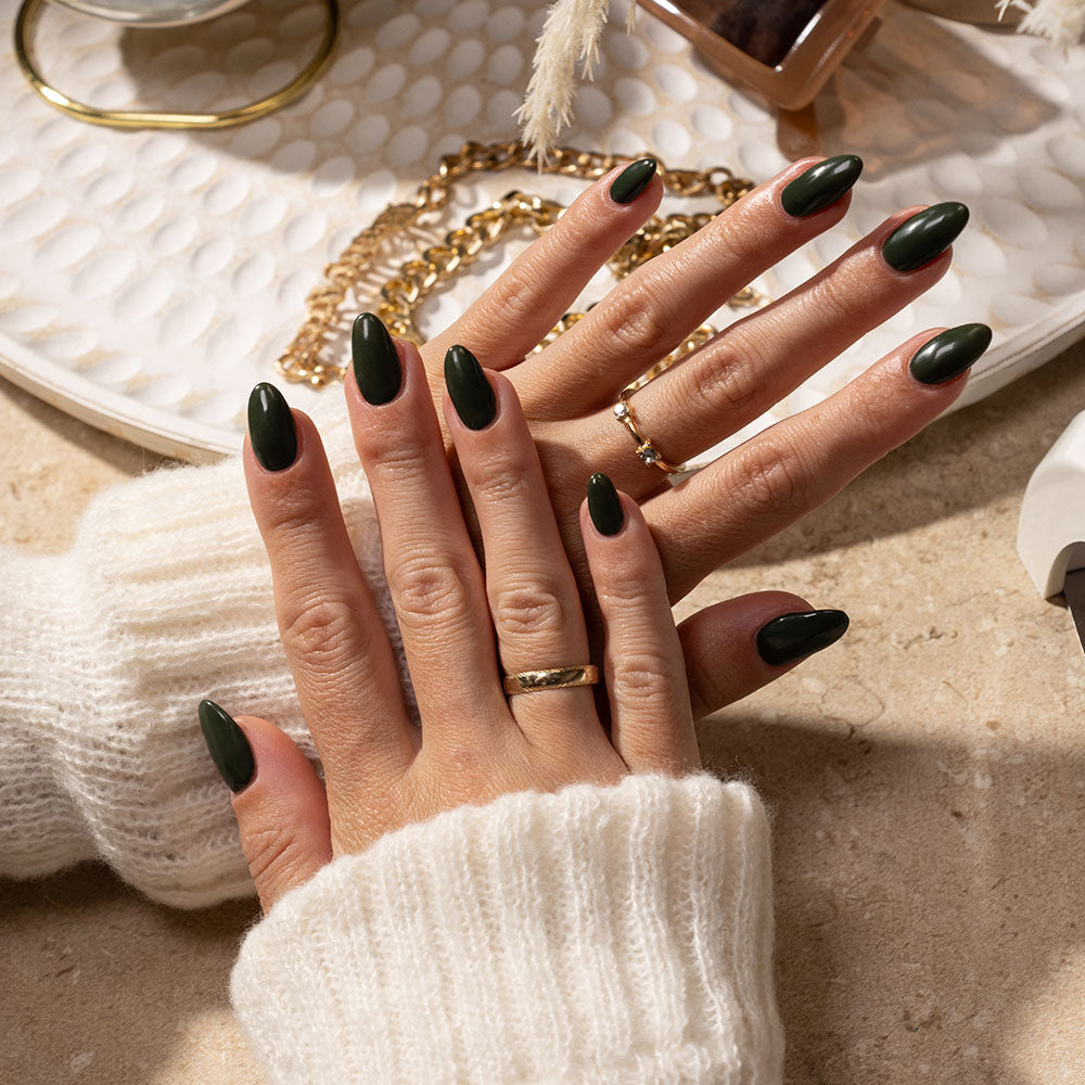 Gelous Cabin Fever HEMA & TPO-Free gel nail polish - photographed in New Zealand