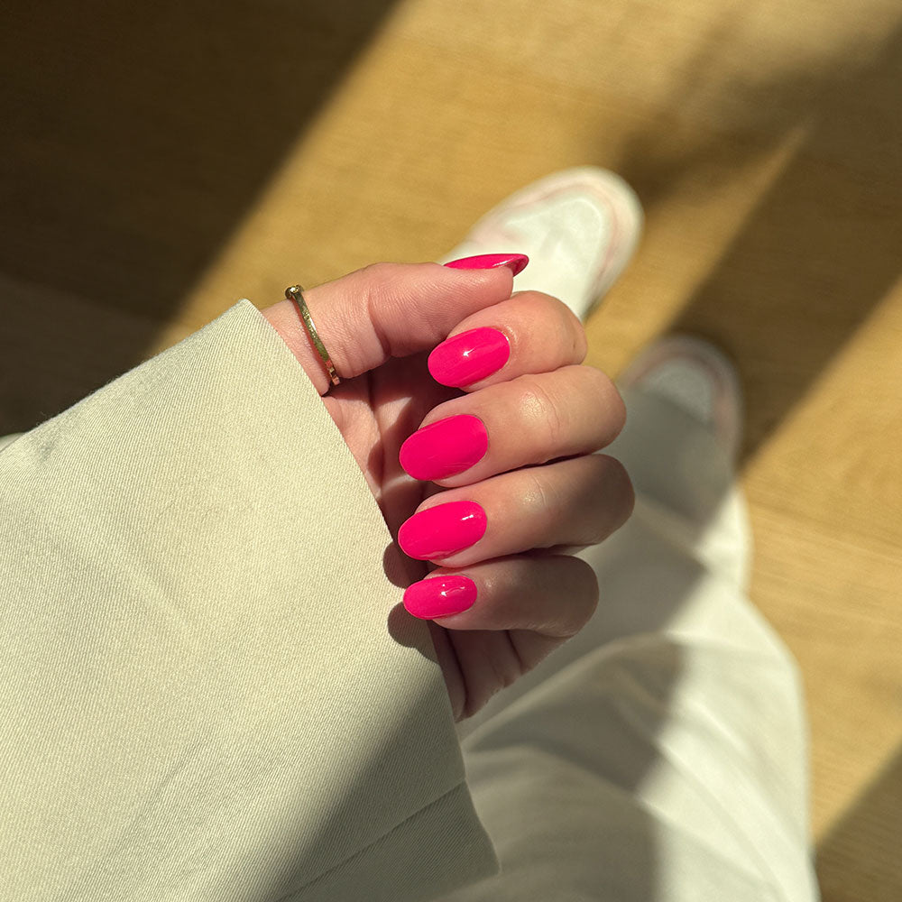 Gelous Very Berry HEMA & TPO-Free gel nail polish - photographed in New Zealand
