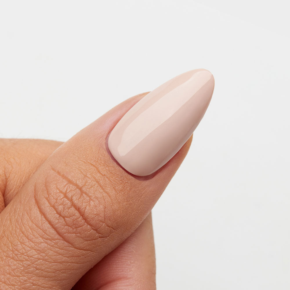 Gelous Vanilla Latte HEMA & TPO-Free gel nail polish swatch - photographed in New Zealand