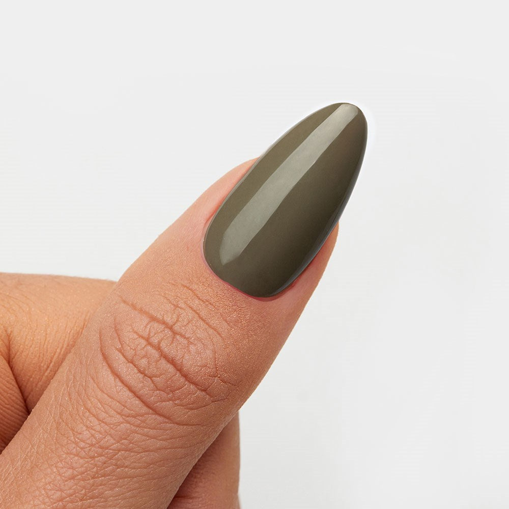 Gelous Juniper HEMA & TPO Free gel nail polish swatch - photographed in New Zealand on model