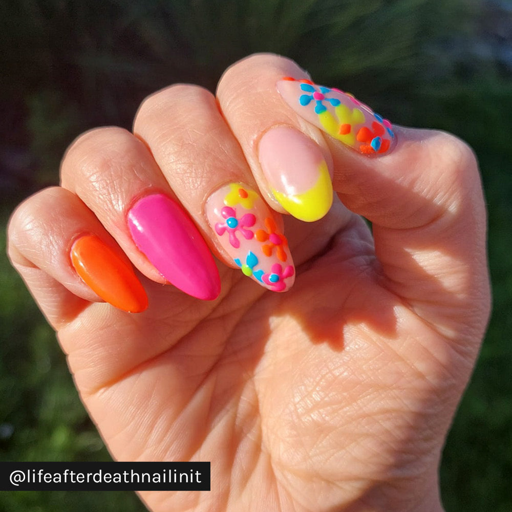 Sns Nail Designs That Glow on Halloween