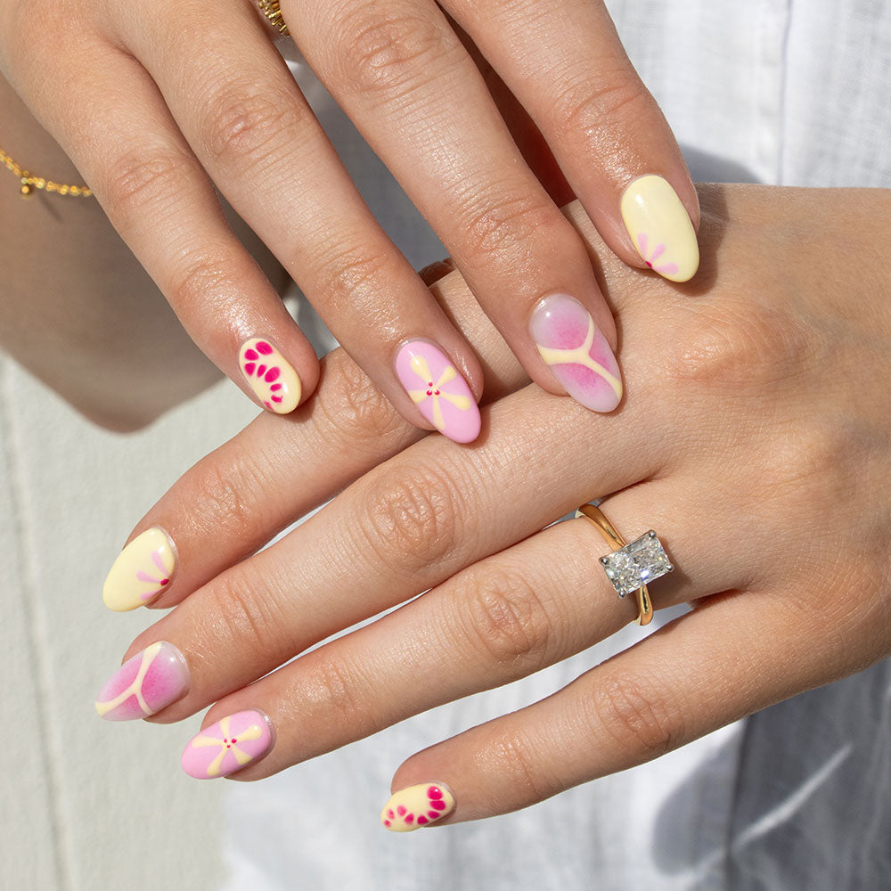 Gelous Very Berry HEMA & TPO-Free gel nail polish - photographed in New Zealand