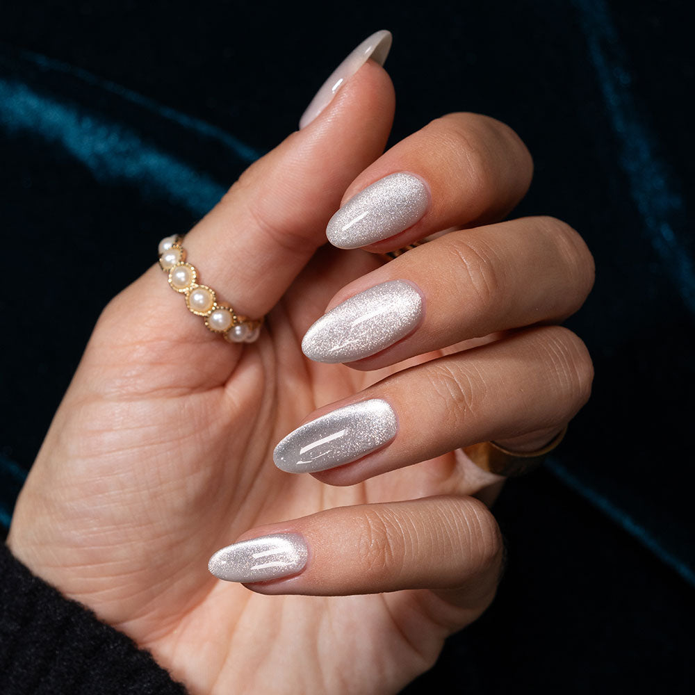 Gelous Velvet Cosmos HEMA & TPO Free gel nail polish - photographed in New Zealand on model