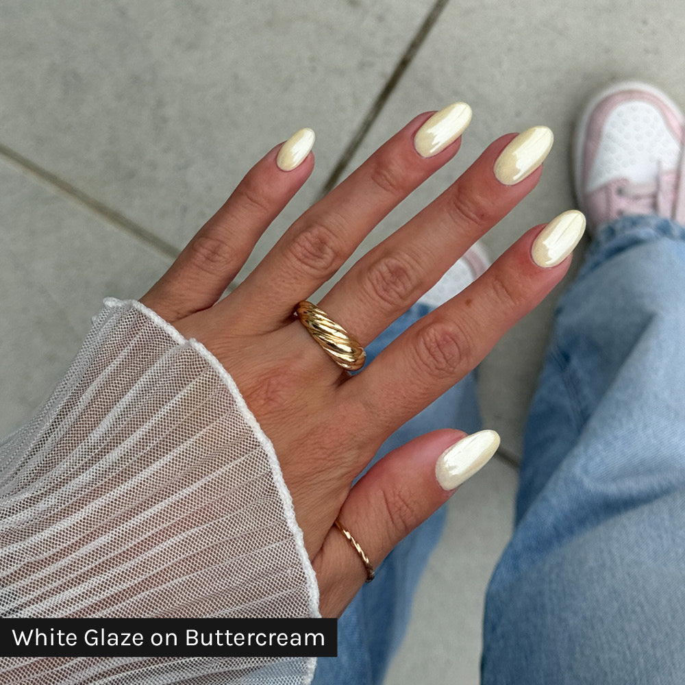 Gelous White Glaze Chrome Powder on Buttercream Gel Nail Polish - photographed in New Zealand on model