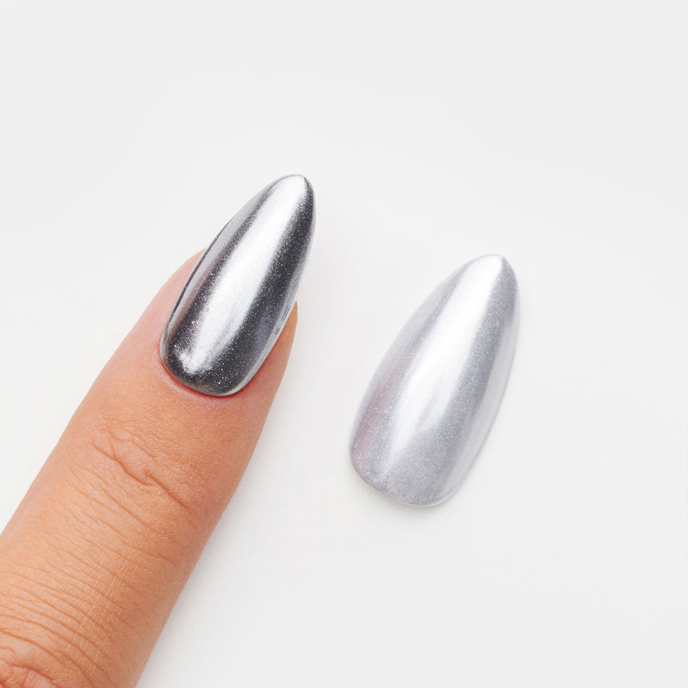 Gelous Silver Mirror Chrome Powder swatch - photographed in New Zealand