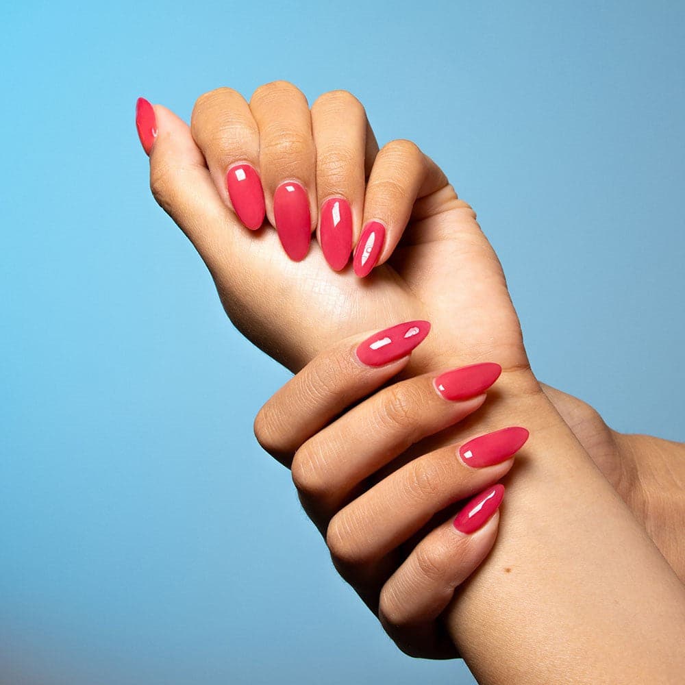 Gelous Thermal Siesta gel nail polish - photographed in New Zealand on model